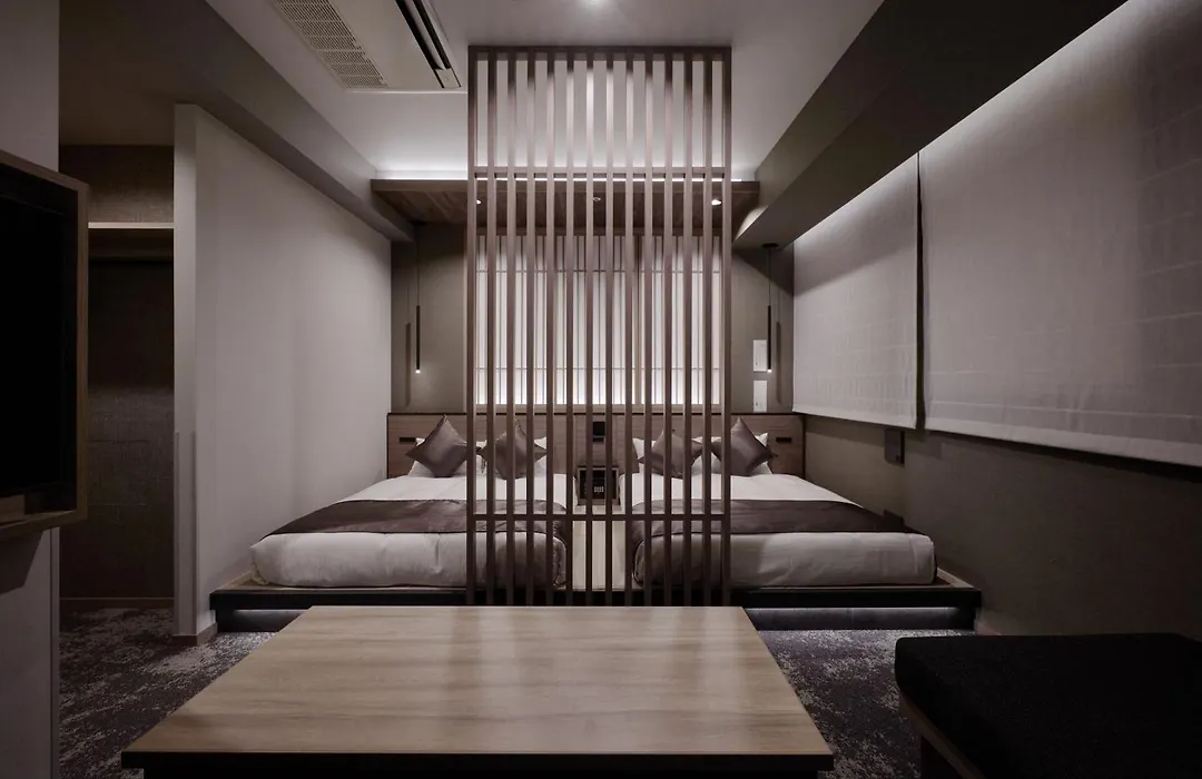 Grand Monday Ginza-1